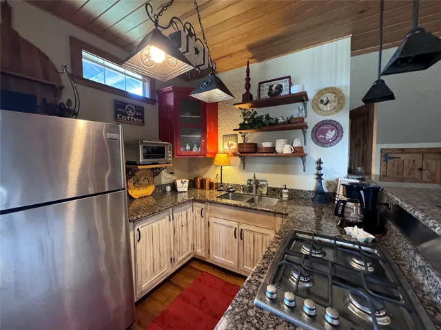 $1,100 | 6055 Trackside Road, Unit A, Chappell Hill, TX 77426