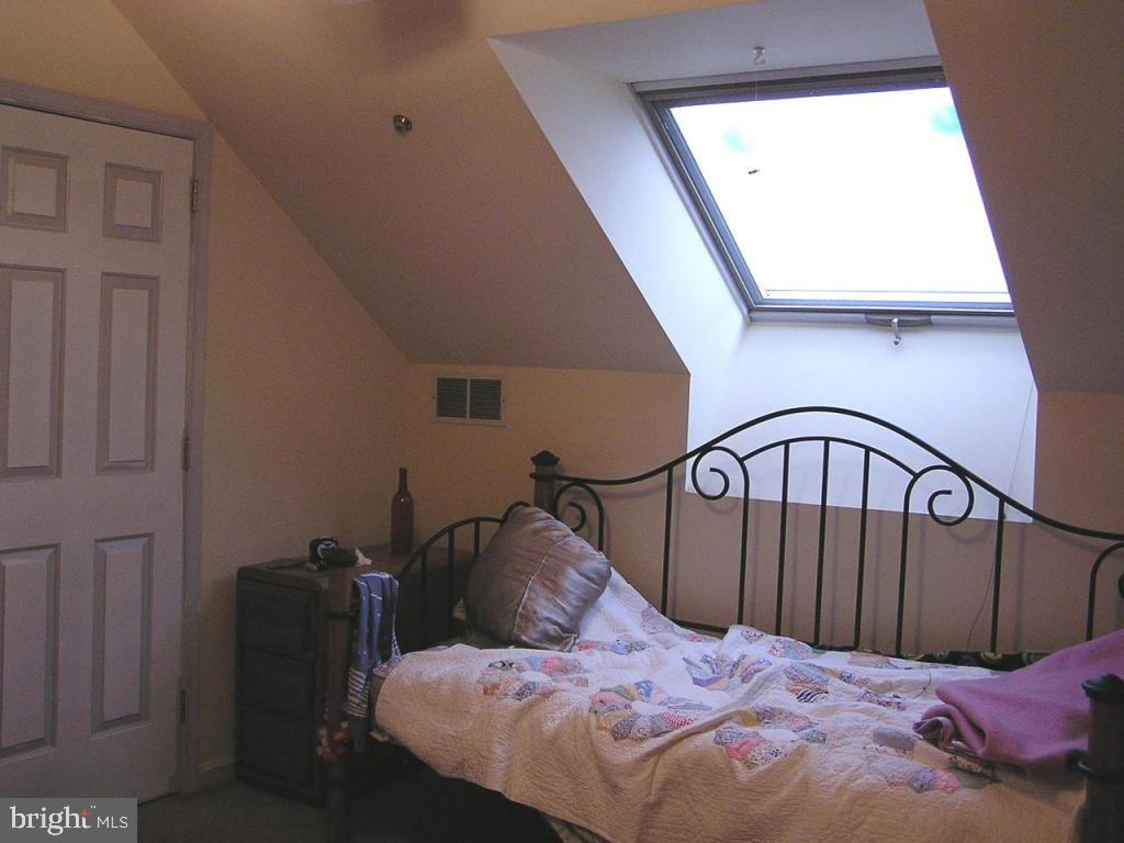 18 Whitcraft Drive Lititz, PA 17543 - Photo 7 of 10
