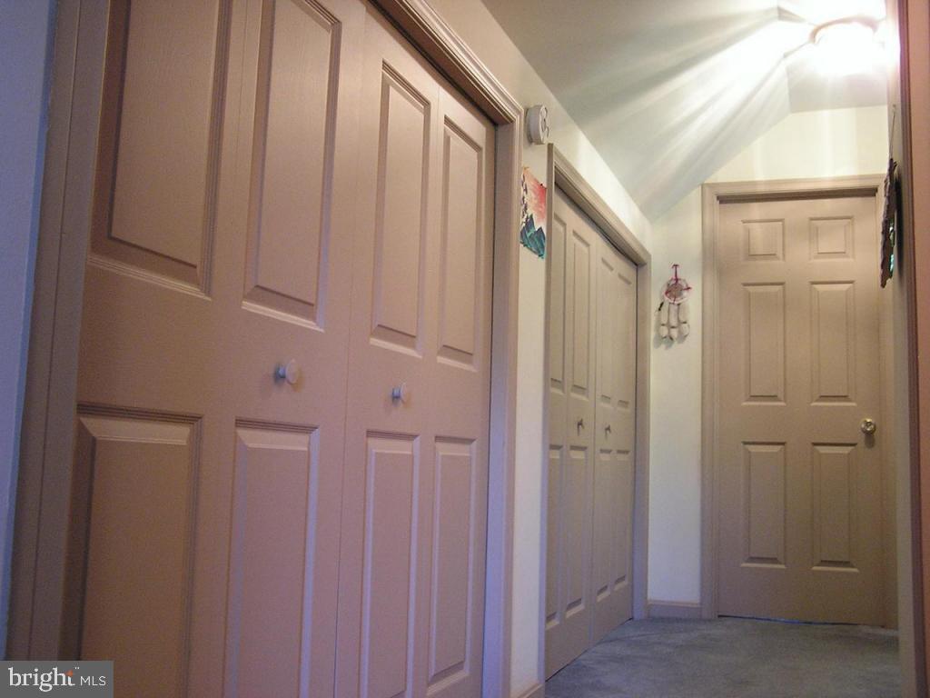 18 Whitcraft Drive Lititz, PA 17543 - Photo 8 of 10