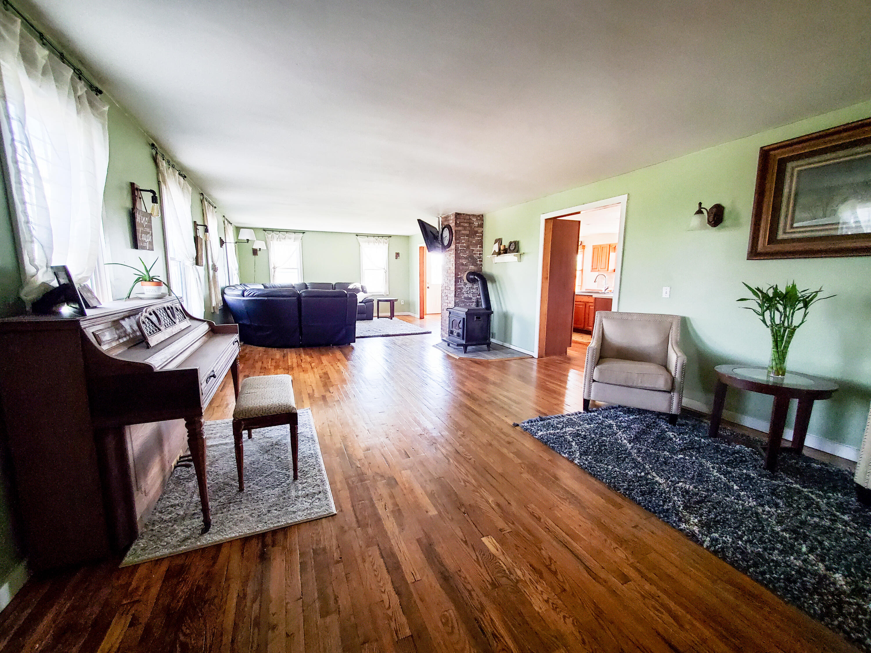 6384 Cambria Road Hillsdale, MI 49242 - Photo 4 of 44 20210501_155615