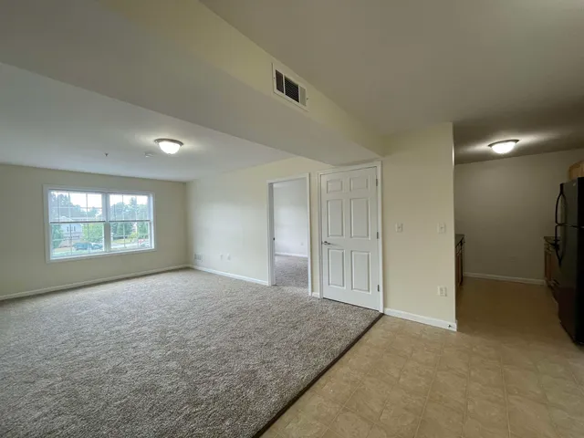 $1,996 | 20 Sentinel Court, Unit 307, Manchester, NH 03103