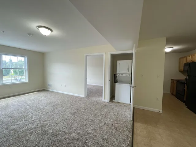 $1,996 | 20 Sentinel Court, Unit 307, Manchester, NH 03103