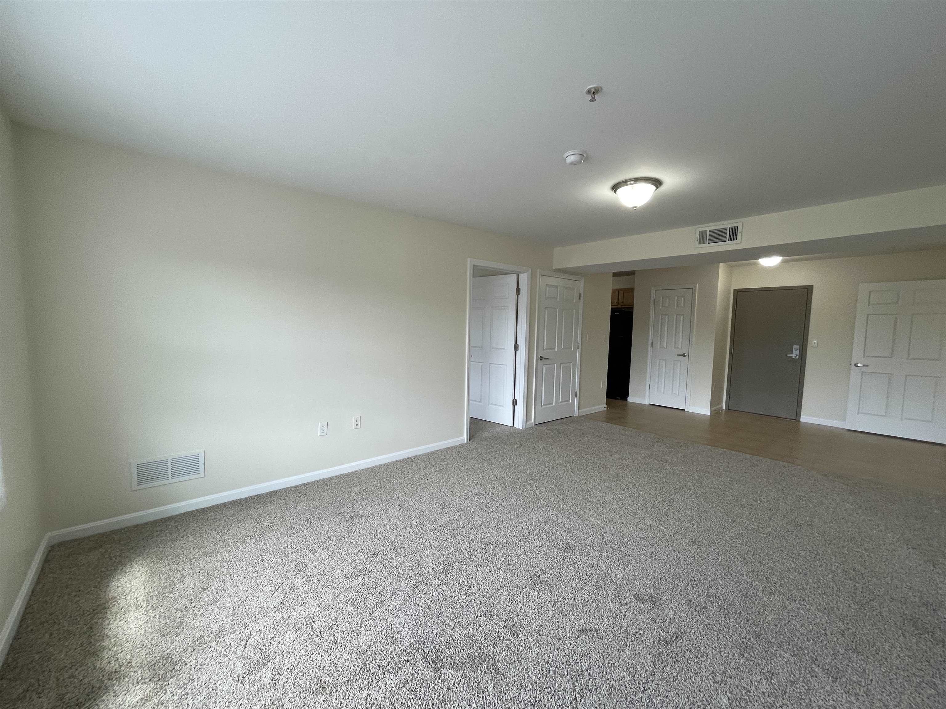 20 Sentinel Court, Unit 307 Manchester, NH 03103 - Photo 22 of 45