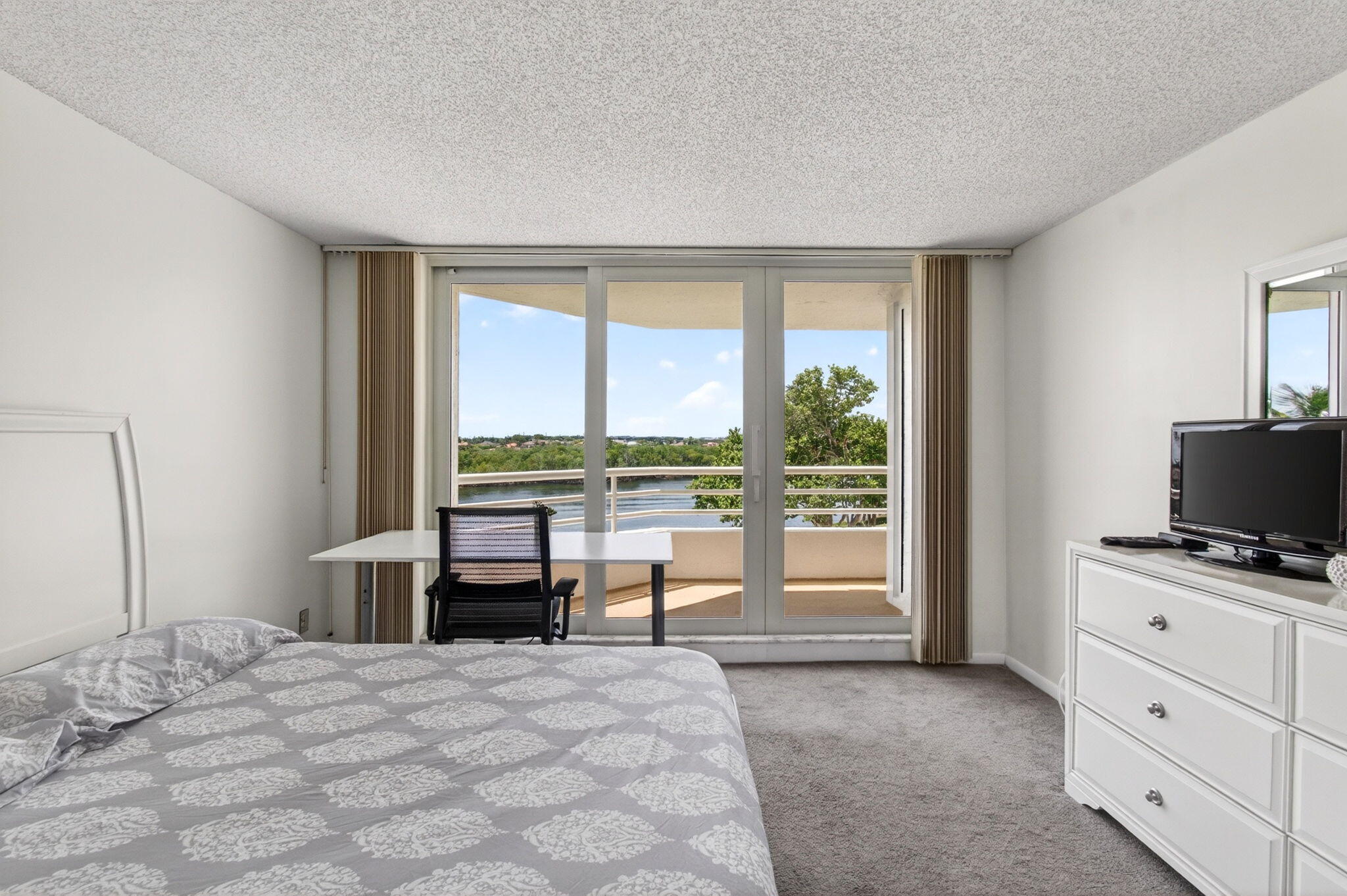 4201 North Ocean Boulevard, Unit C 307 Boca Raton, FL 33431 - Photo 11 of 31 2nd Bedroom