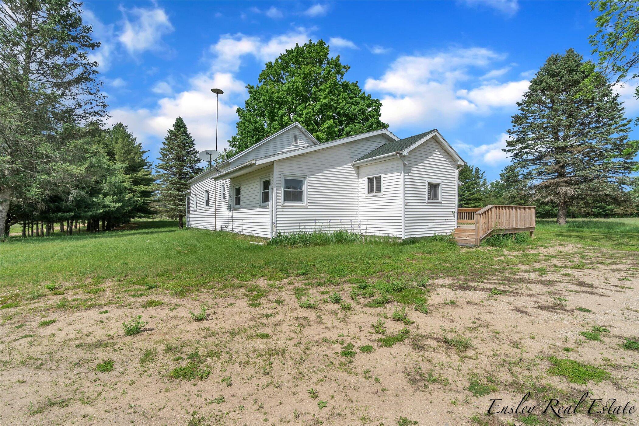 6589 Grant Road Mecosta, MI 49332 - Photo 30 of 39 32-6589-Grant-Rd-WindowStill-Real-Estate