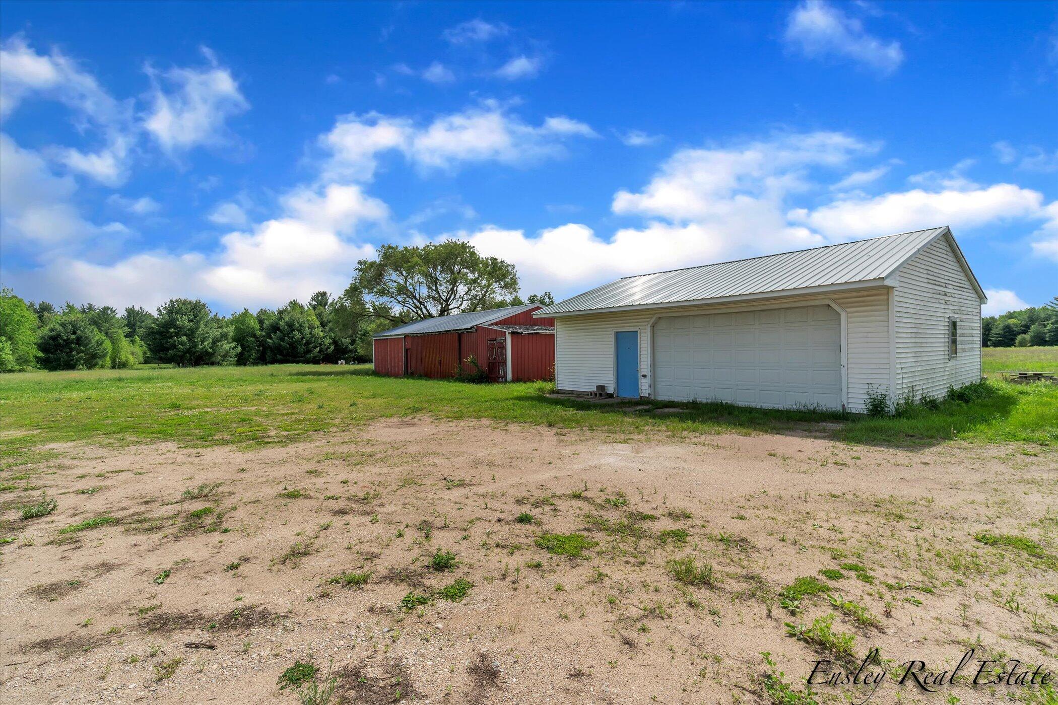 6589 Grant Road Mecosta, MI 49332 - Photo 38 of 39 40-6589-Grant-Rd-WindowStill-Real-Estate