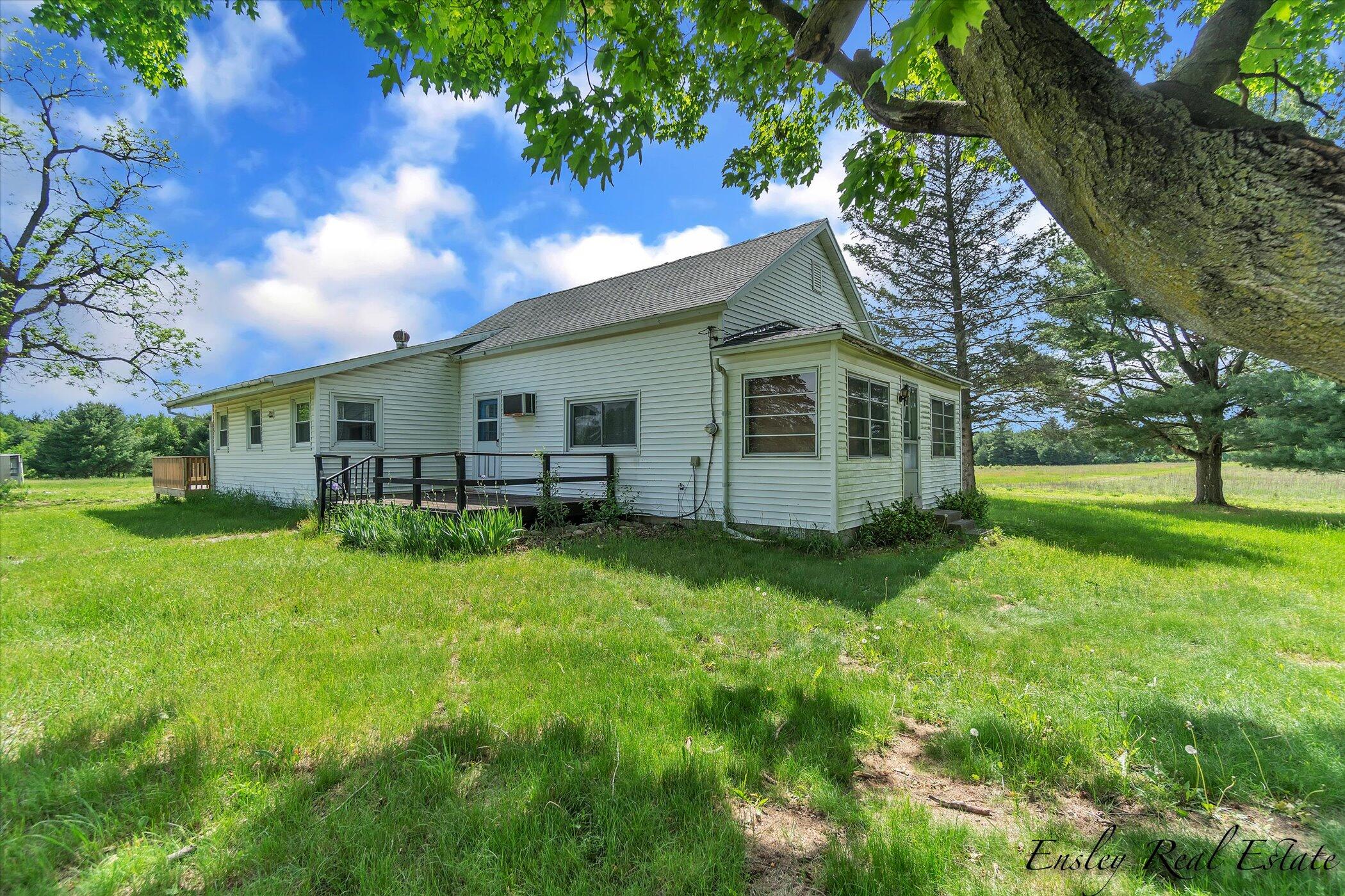 6589 Grant Road Mecosta, MI 49332 - Photo 4 of 39 03-6589-Grant-Rd-WindowStill-Real-Estate