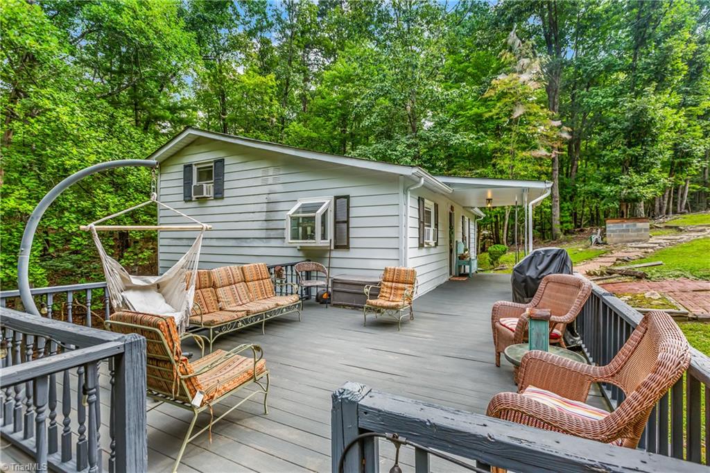 1040 Artists Way Road Danbury, NC 27016 - Photo 3 of 35