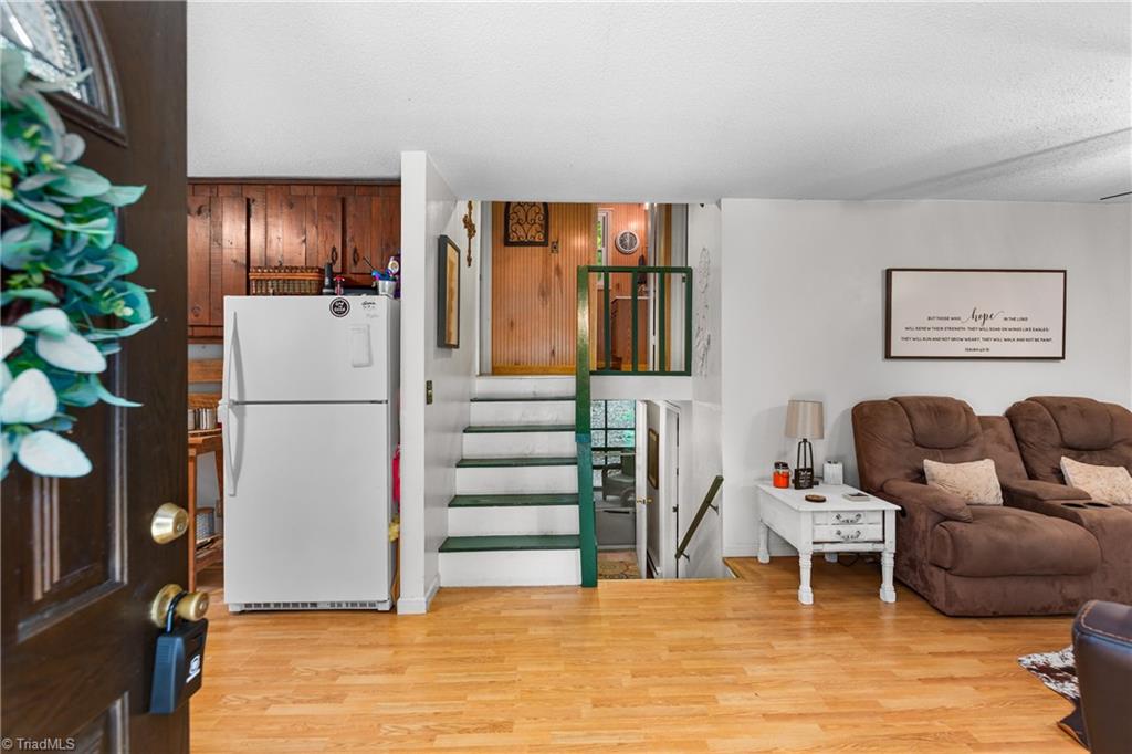 1040 Artists Way Road Danbury, NC 27016 - Photo 7 of 35