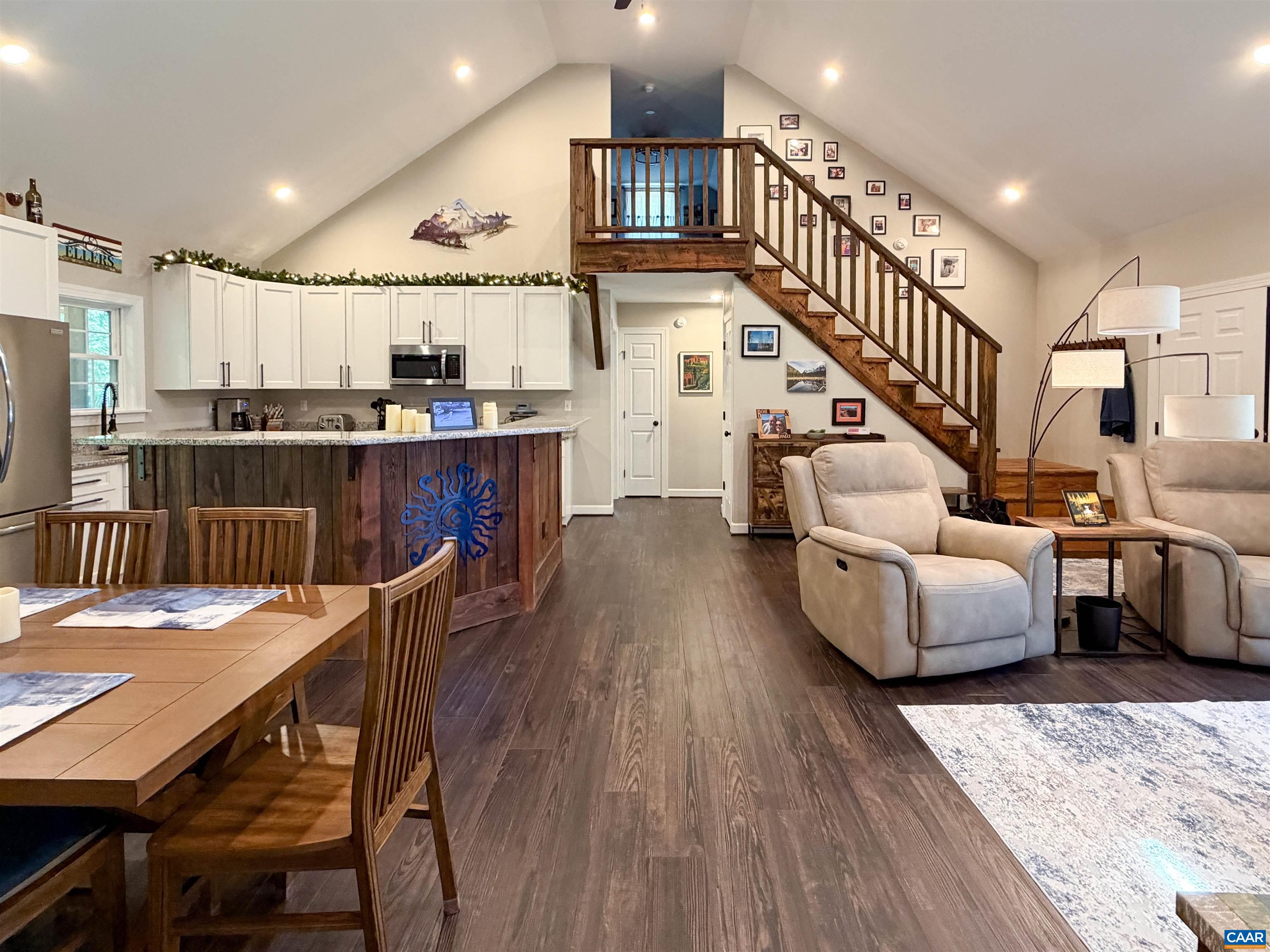 1387 Spreading Oak Road Arvonia, VA 23004 - Photo 13 of 43
