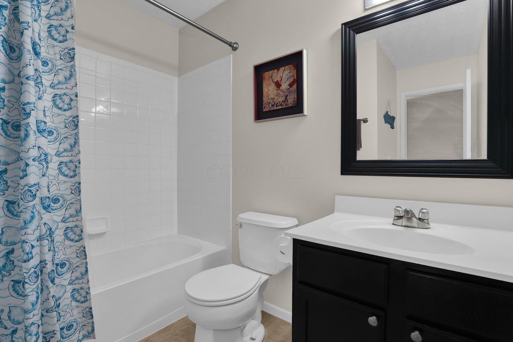 569 Rockets Street, Unit 154 Galloway, OH 43119 - Photo 18 of 40 Upstairs bathroom.