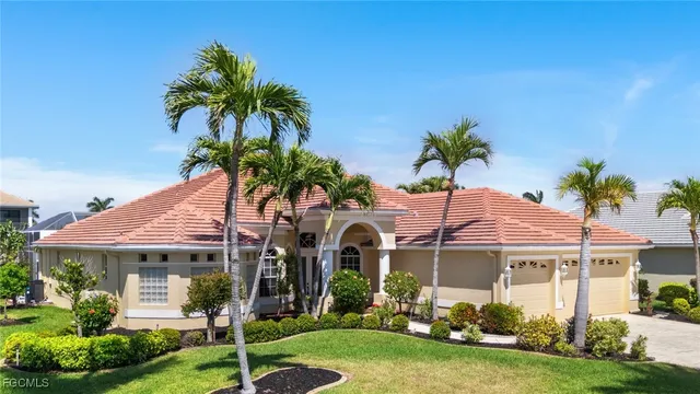 $1,195,000 | 2405 Sagramore Place, Cape Coral, FL 33914