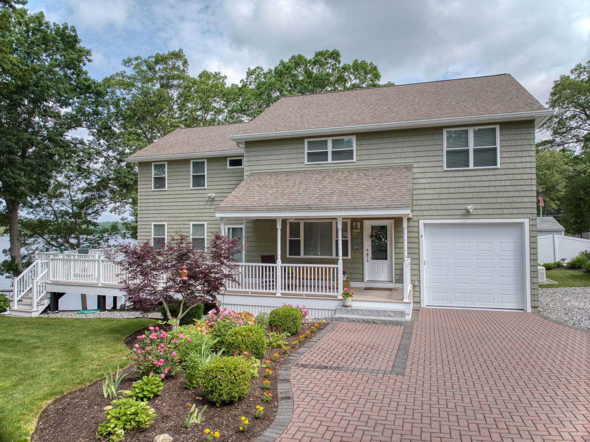 9 Blake Road Salem, NH 03079 - Photo 1 of 55