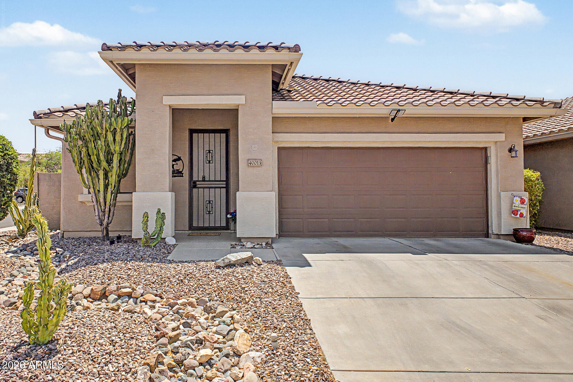40013 North River Bend Road Anthem, AZ 85086 - Photo 2 of 47