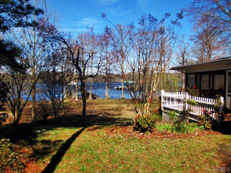 900 West Riverside Drive Lanexa, VA 23089 - Photo 11 of 23 Gallery Image 11