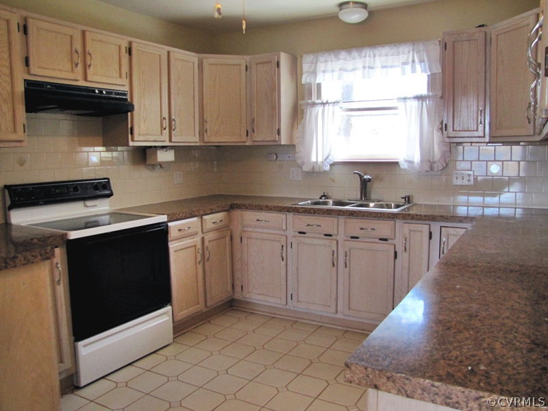 900 West Riverside Drive Lanexa, VA 23089 - Photo 17 of 23 Gallery Image 17