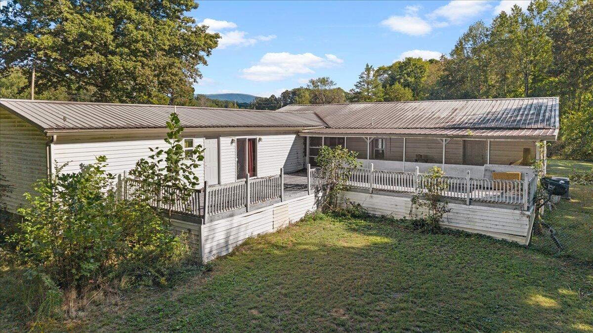 389 Friendship Lane Delano, TN 37325 - Photo 28 of 29 28-DJI_20251001042825_0784_D