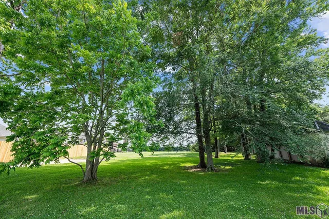 $895,000 | 17329 Highland Road, Baton Rouge, LA 70810