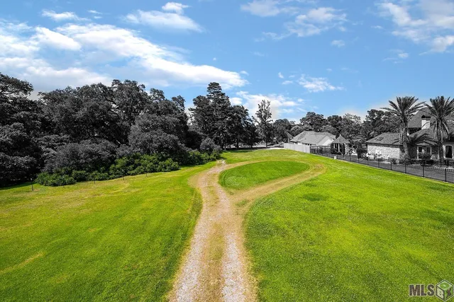 $895,000 | 17329 Highland Road, Baton Rouge, LA 70810