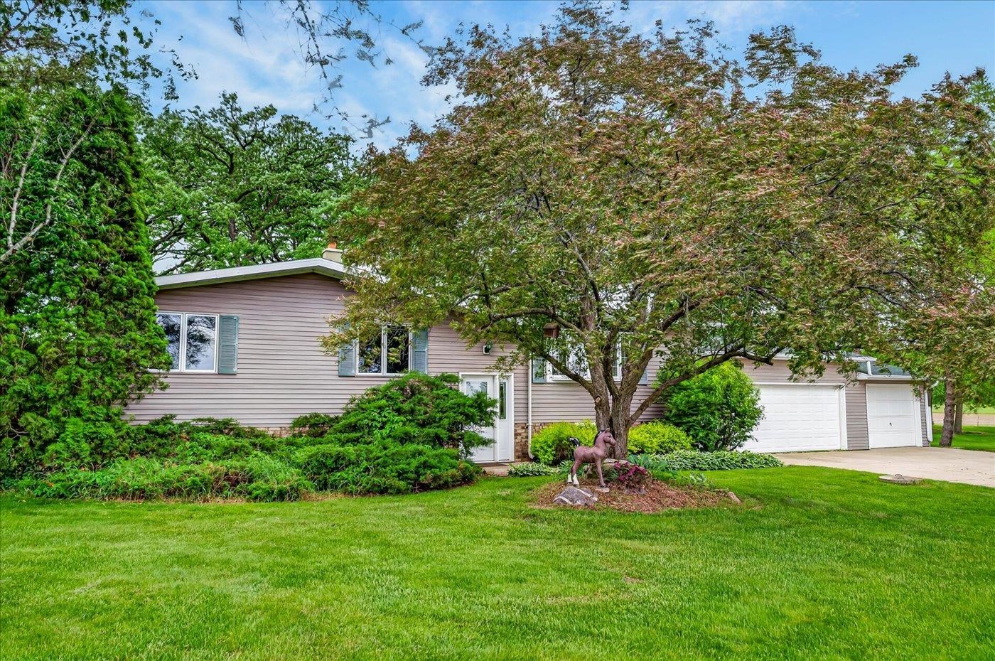 4338 South Schuman Road Orfordville, WI 53576 - Photo 3 of 63