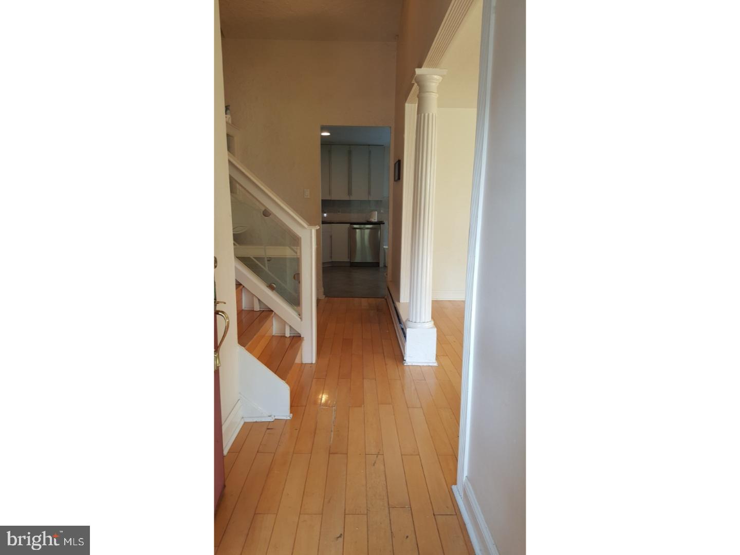 103 Woodland Road Huntingdon Valley, PA 19006 - Photo 2 of 25 Foyer