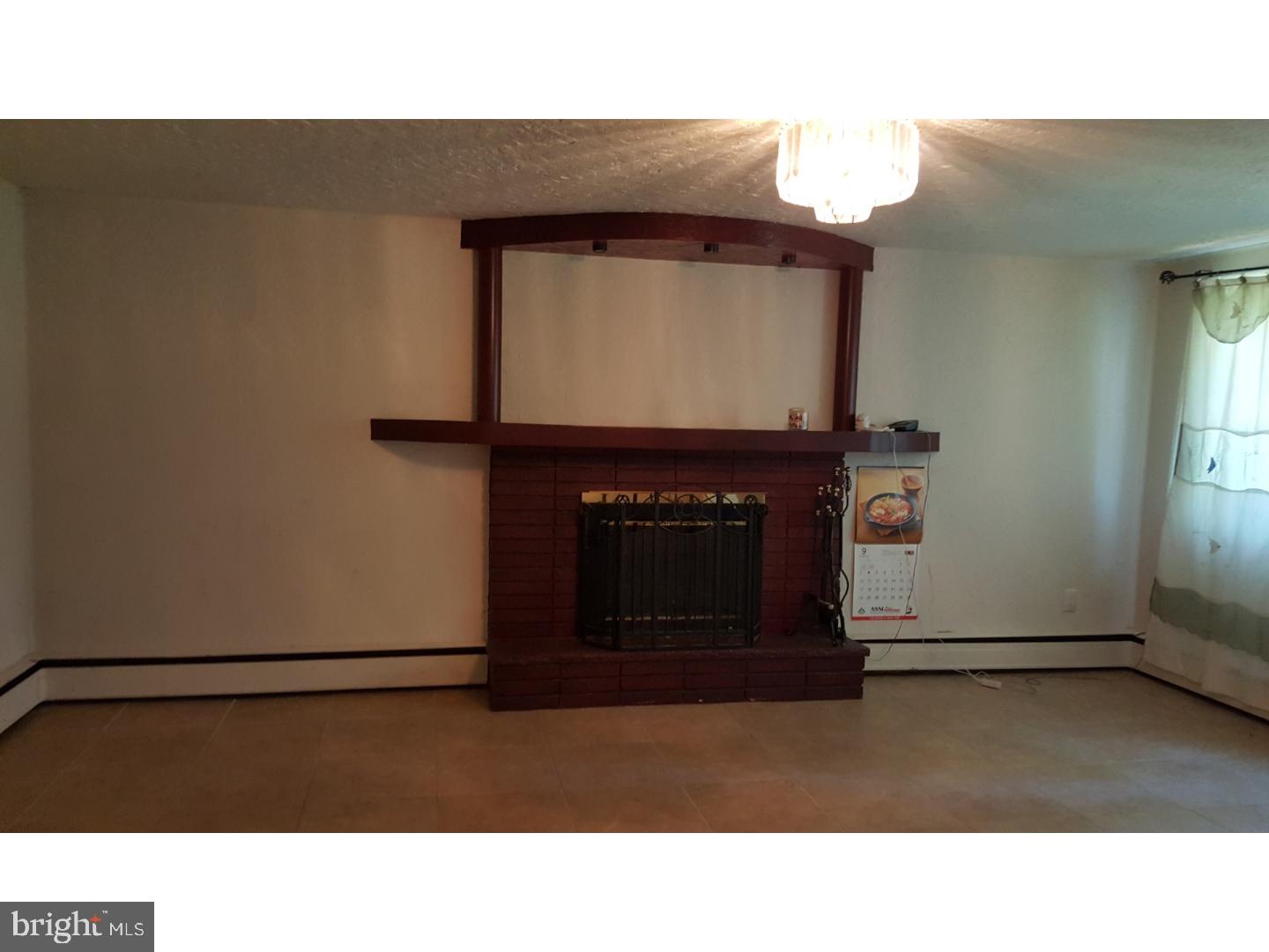 103 Woodland Road Huntingdon Valley, PA 19006 - Photo 21 of 25 Family Room