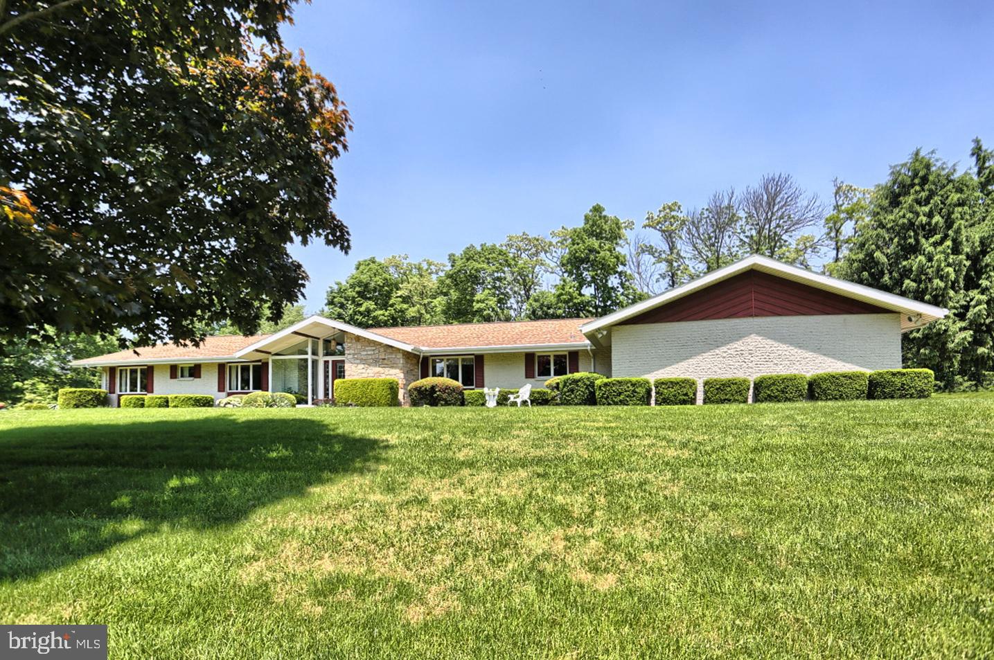 4871 Hawthorn Road Harrisburg, PA 17111 - Photo 1 of 42 Gallery Image 1
