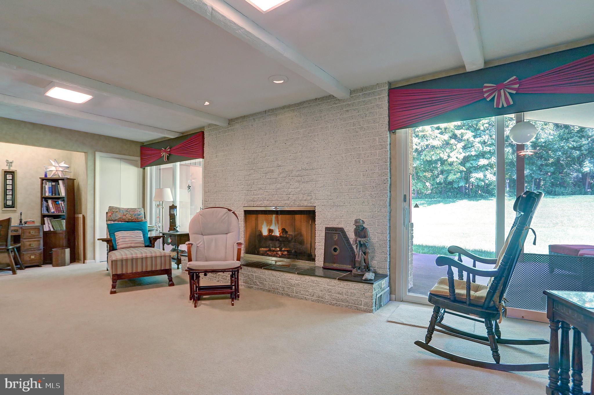 4871 Hawthorn Road Harrisburg, PA 17111 - Photo 11 of 42 Gallery Image 11