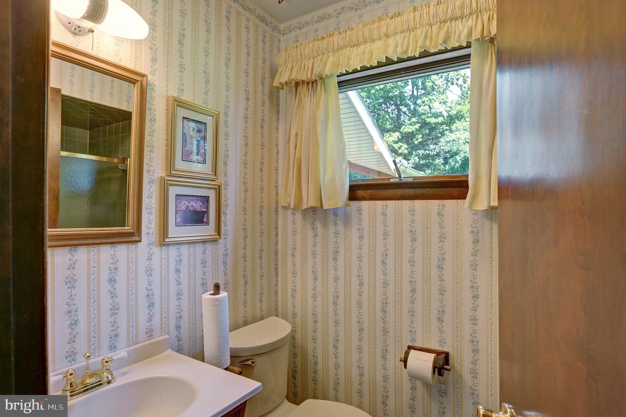 4871 Hawthorn Road Harrisburg, PA 17111 - Photo 21 of 42 Gallery Image 21