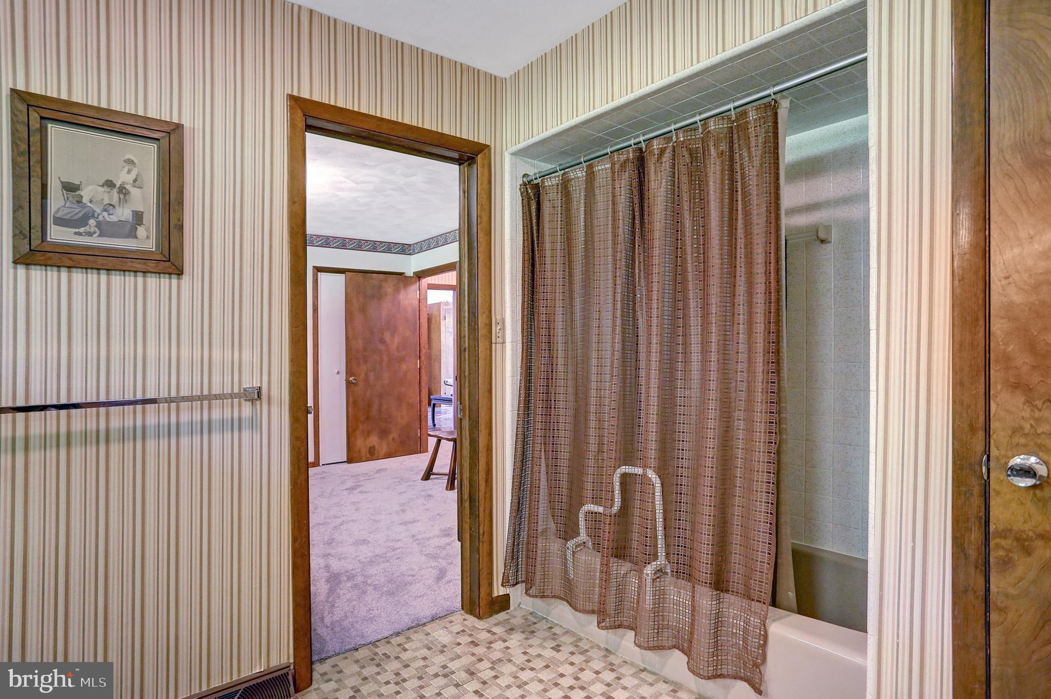 4871 Hawthorn Road Harrisburg, PA 17111 - Photo 24 of 42 Gallery Image 24
