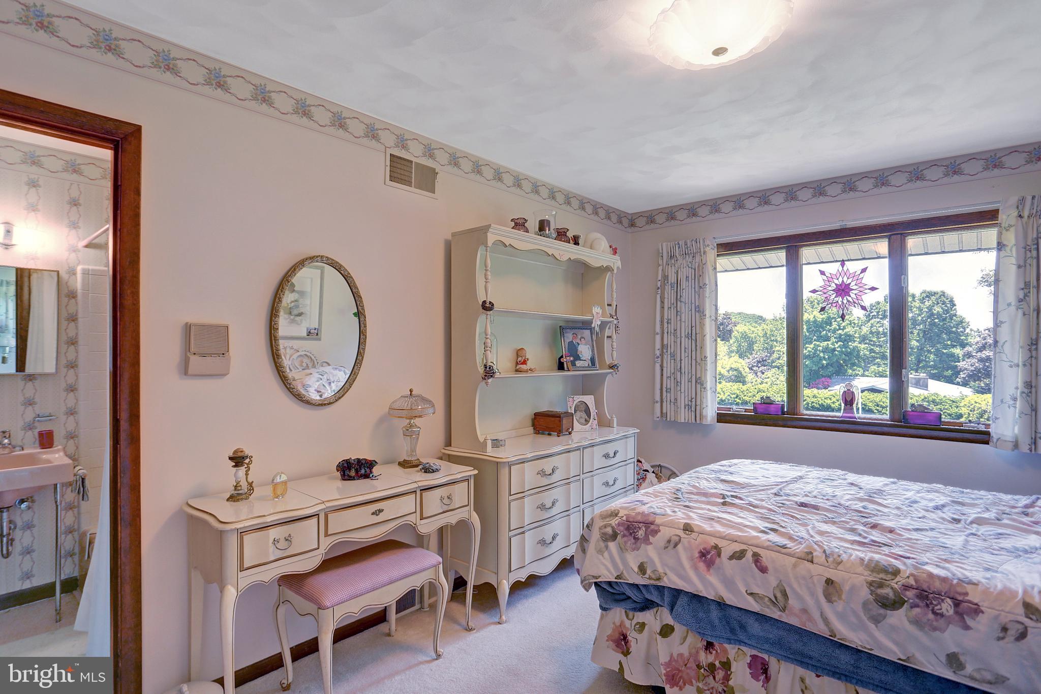4871 Hawthorn Road Harrisburg, PA 17111 - Photo 26 of 42 Gallery Image 26