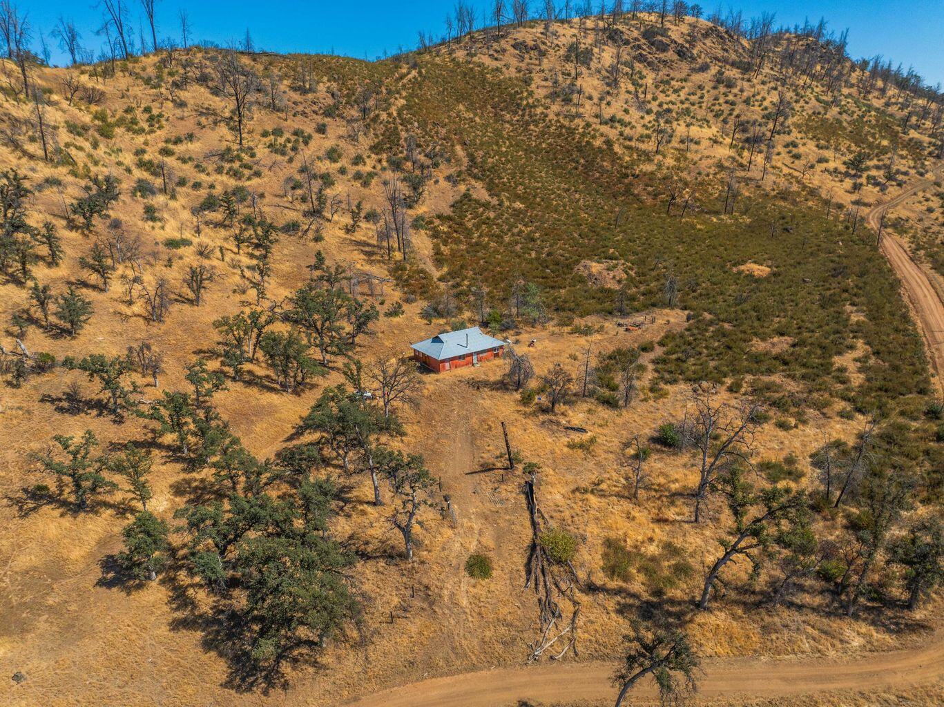 0 Vestal Road Platina, CA 96076 - Photo 28 of 34 a view of a large building
