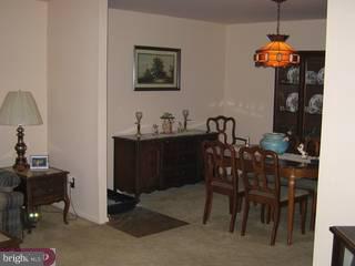11861 Brandon Road Philadelphia, PA 19154 - Photo 3 of 6 Gallery Image 3