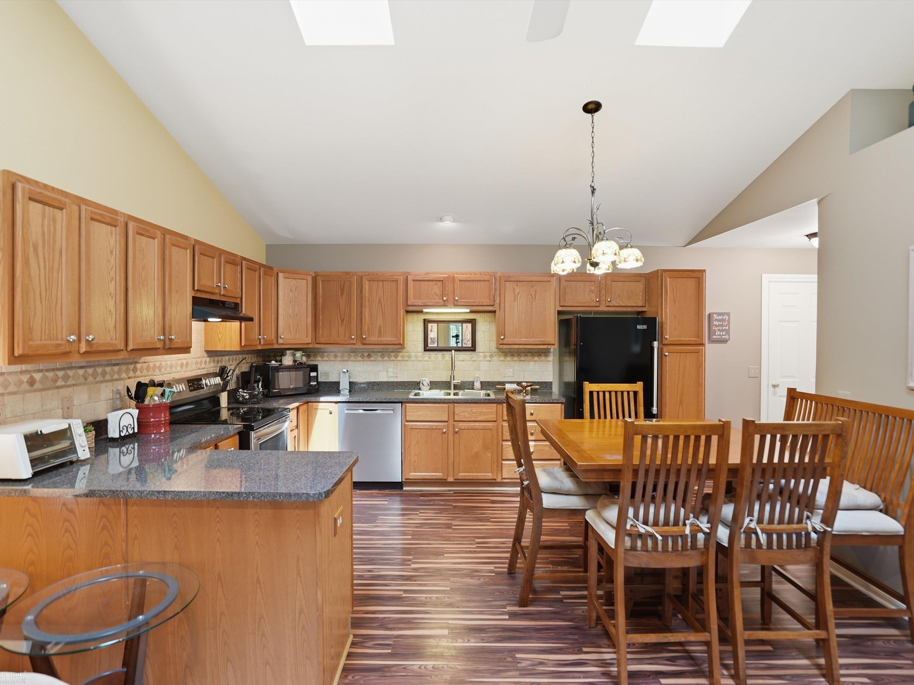 9622 Nook Road Algonac, MI 48001 - Photo 10 of 41