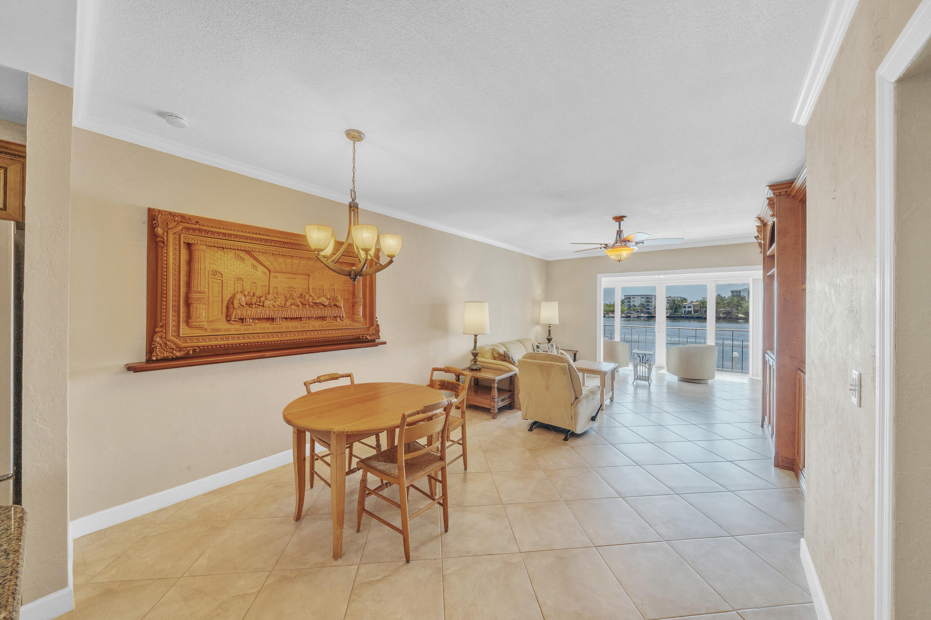 711 Northeast Harbour Terrace, Unit 409 Boca Raton, FL 33431 - Photo 11 of 42 Dining/Living