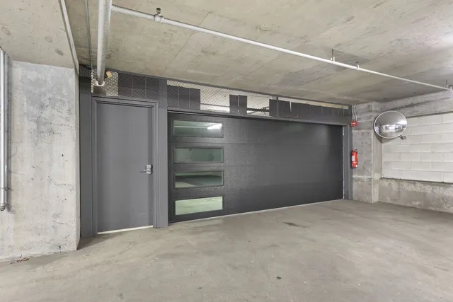 $1,800,000 | 600 North Kingsbury Street, Unit 506, Chicago, IL 60654