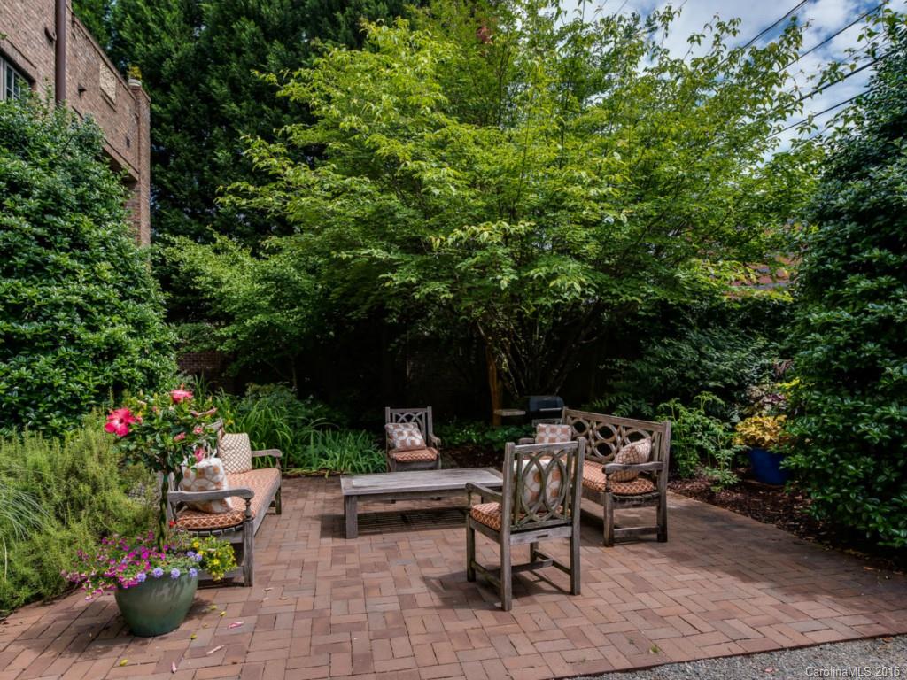 277 Queens Road, Unit 277 Charlotte, NC 28204 - Photo 1 of 16 Gallery Image 1