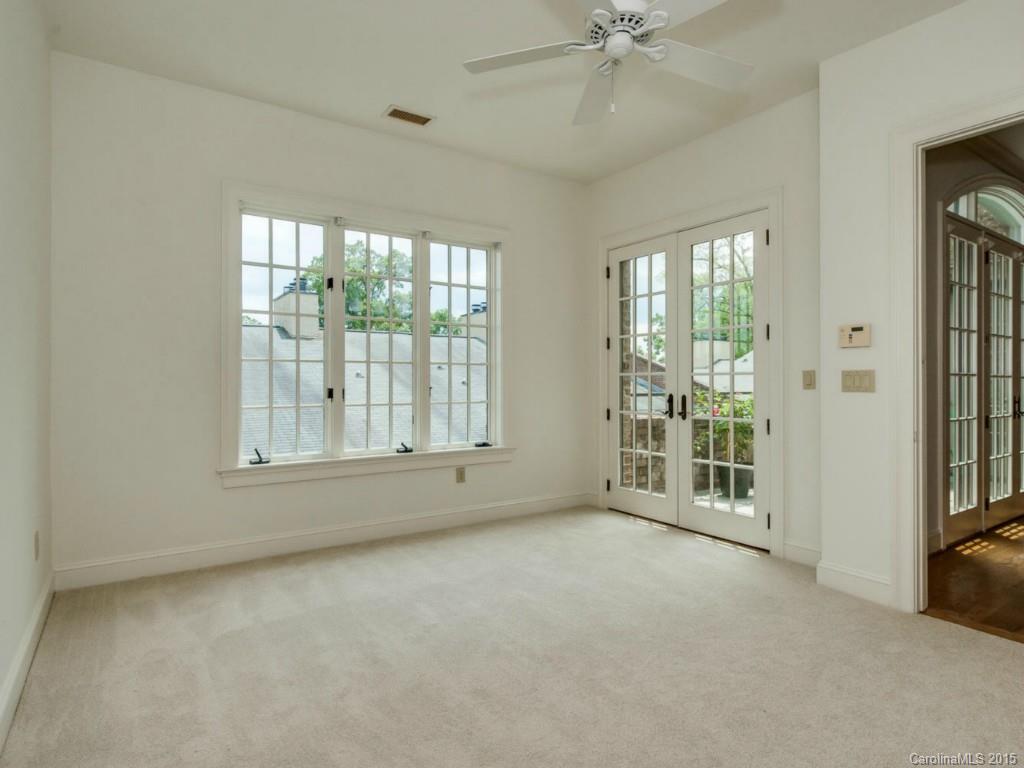 277 Queens Road, Unit 277 Charlotte, NC 28204 - Photo 15 of 16 Gallery Image 15