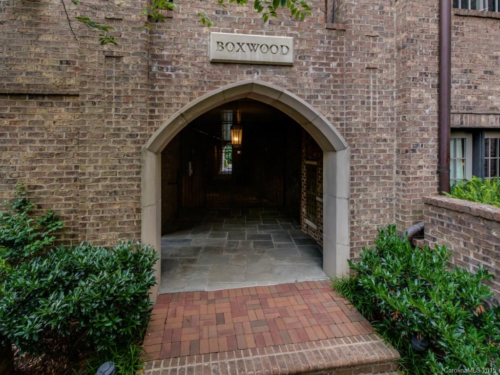 277 Queens Road, Unit 277 Charlotte, NC 28204 - Photo 5 of 16 Gallery Image 5