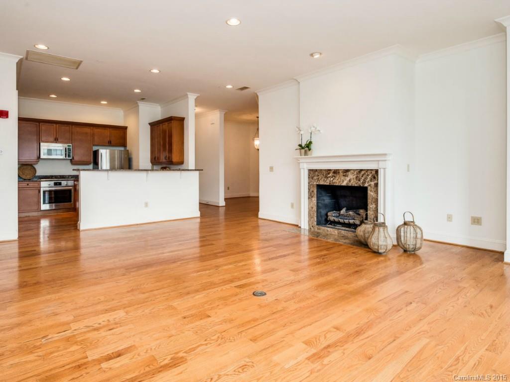 277 Queens Road, Unit 277 Charlotte, NC 28204 - Photo 6 of 16 Gallery Image 6