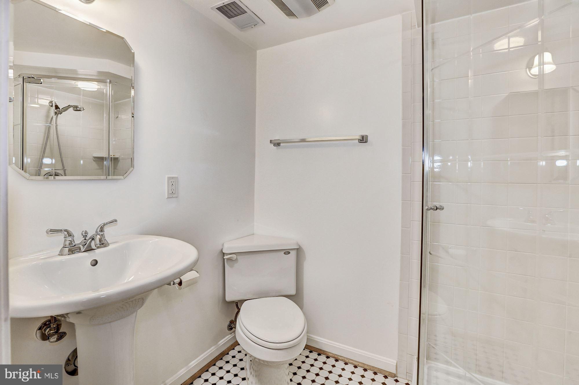 9415 Wire Avenue Silver Spring, MD 20901 - Photo 25 of 34 Gallery Image 25