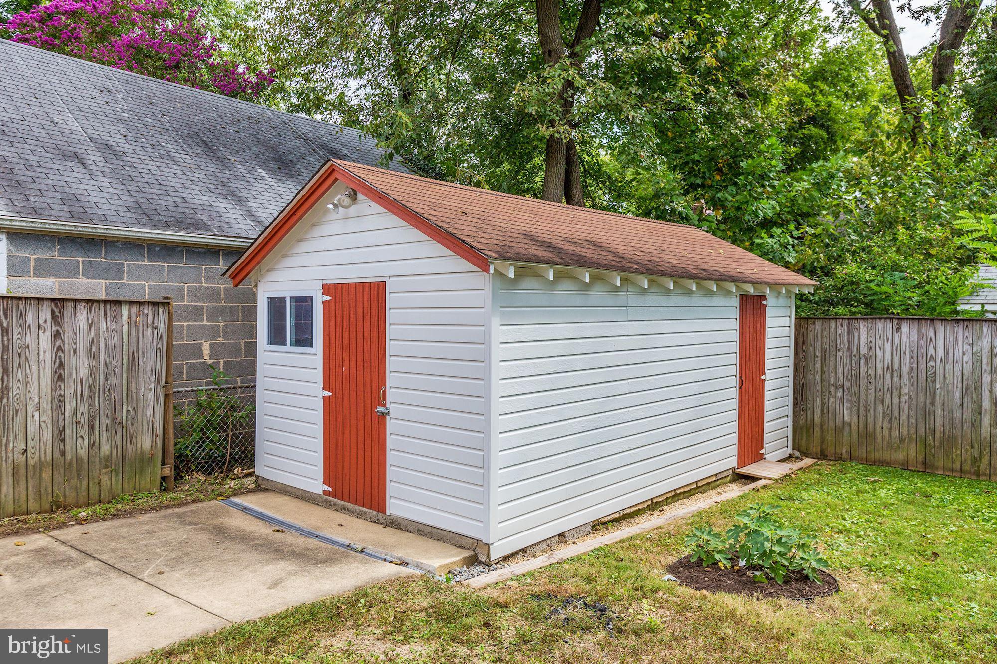 9415 Wire Avenue Silver Spring, MD 20901 - Photo 28 of 34 Gallery Image 28