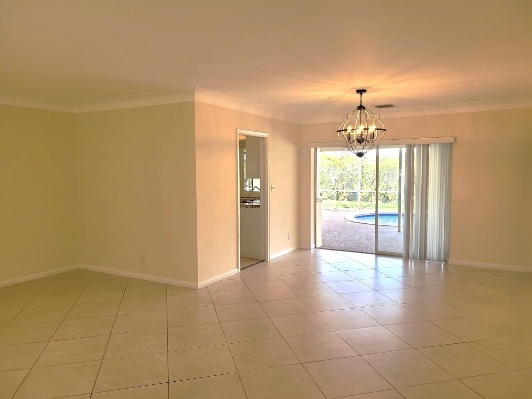 1927 Sharon Street Boca Raton, FL 33486 - Photo 7 of 23 20250128_153821 din area updatd