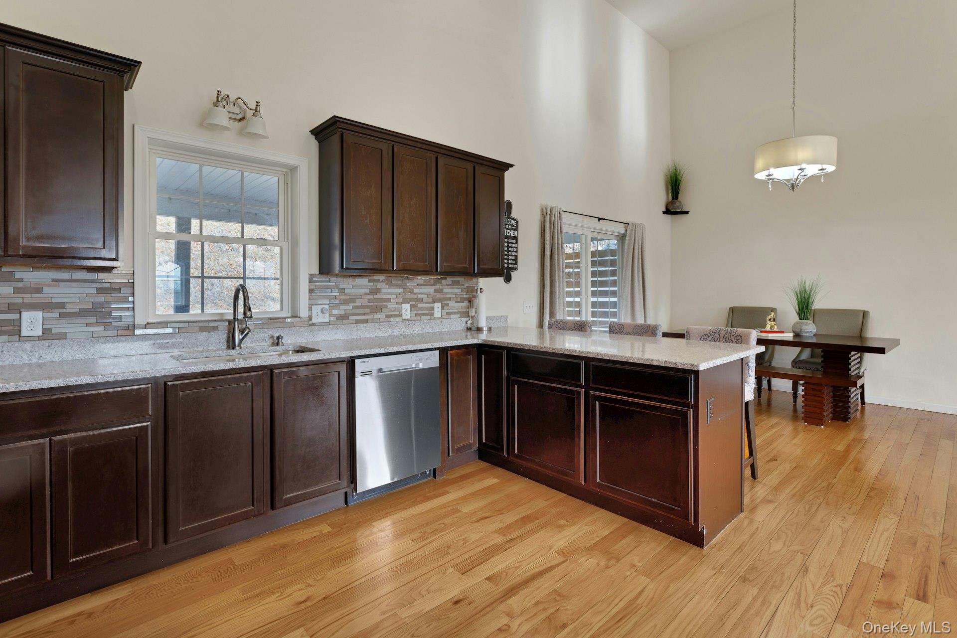 111 Logan's Way Maybrook, NY 12543 - Photo 15 of 28 Kitchen/Dining Room