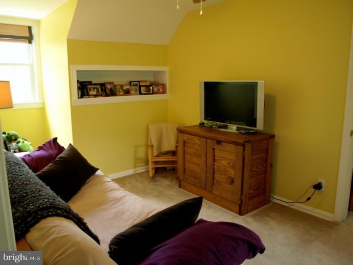 425 Haverford Road Wynnewood, PA 19096 - Photo 17 of 25 Gallery Image 17