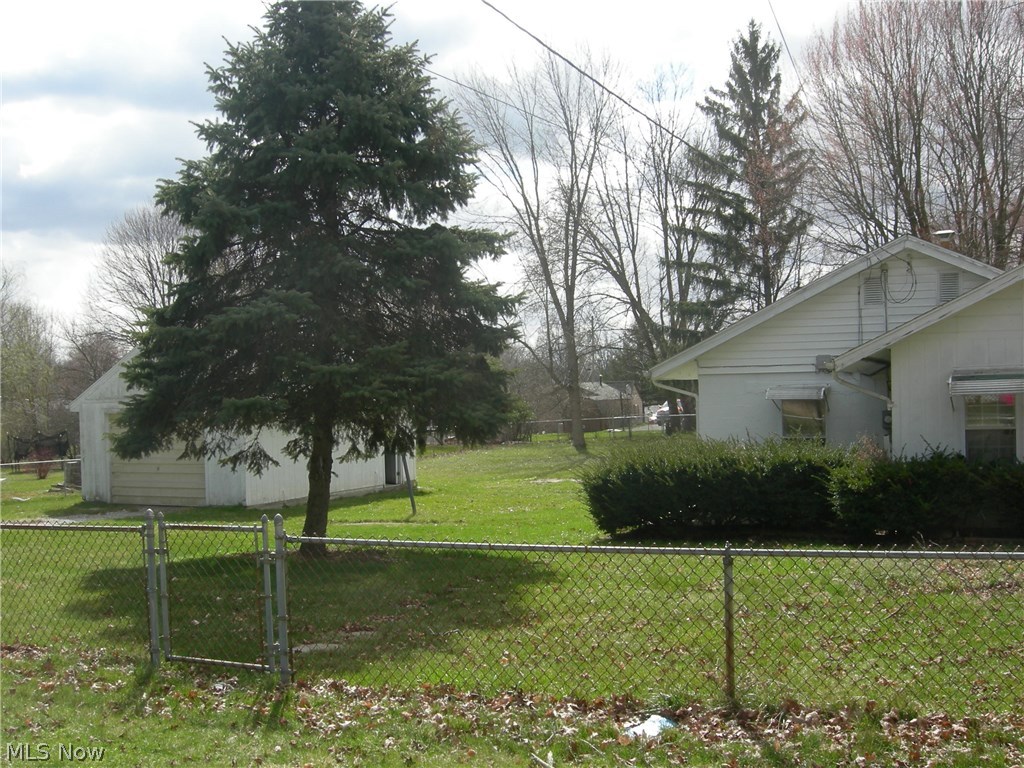 4287 Pembrook Road Youngstown, OH 44515 - Photo 27 of 28 Gallery Image 27