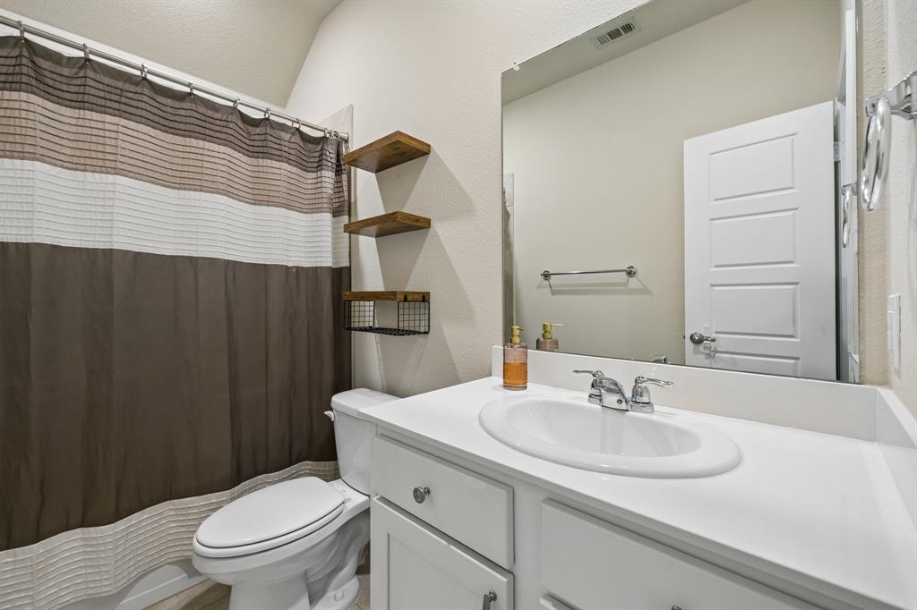 3016 Frio Road Little Elm, TX 75068 - Photo 5 of 30 Gallery Image 5