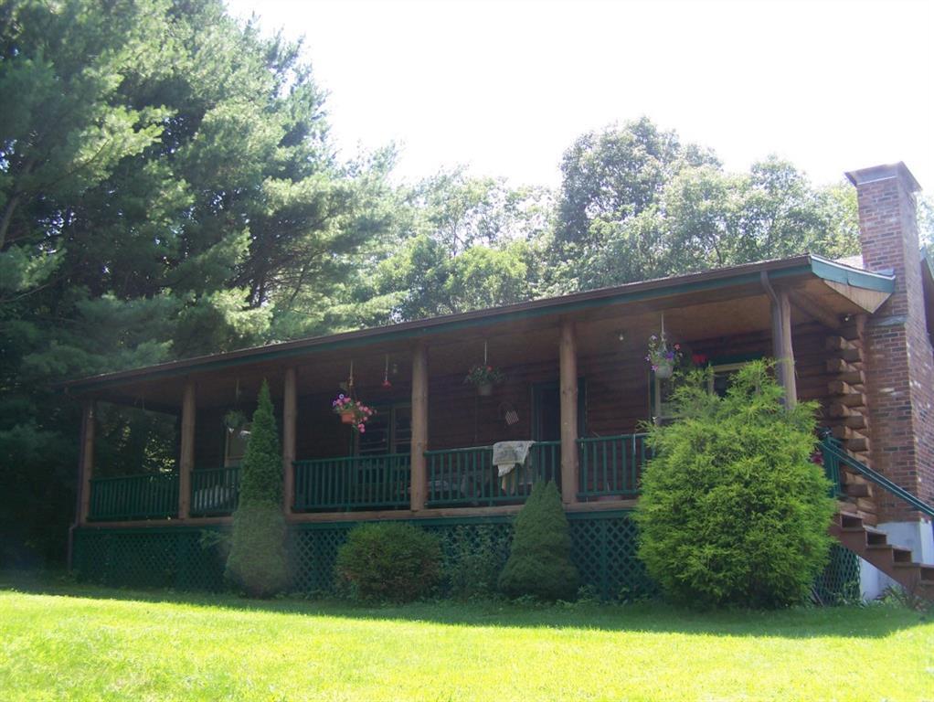 27 Pickett Road Plainfield, CT 06374 - Photo 1 of 1 a view of a back yard