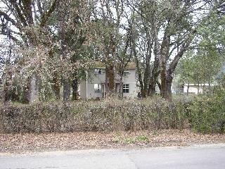 2900 Rd I Redwood Valley, CA 95470 - Photo 3 of 6 a front view of a house with a yard