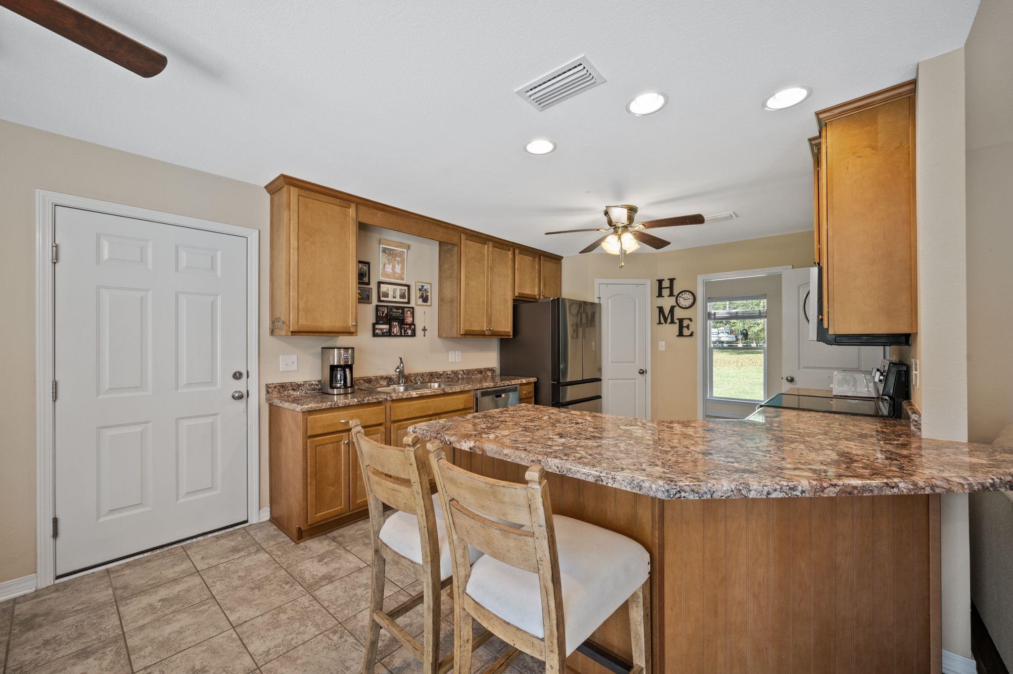 15066 Black Griffin Road Loxley, AL 36551 - Photo 17 of 38 Kitchen